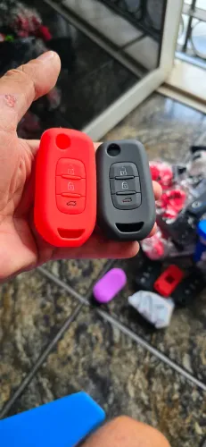 Capa em silicone para chave canivete sandero kwid