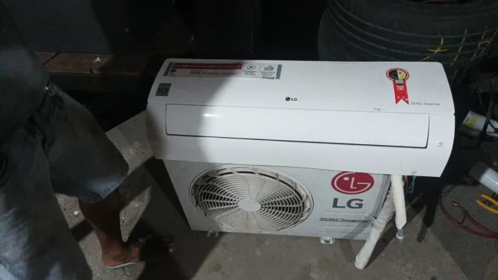 SPlit 12mil BTUs dual inverter