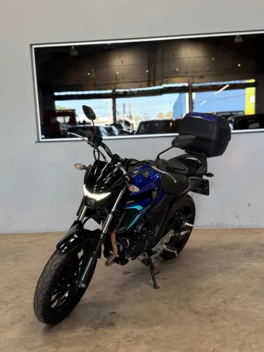 YAMAHA FZ25 É NA TALISMÃ VEICULOS