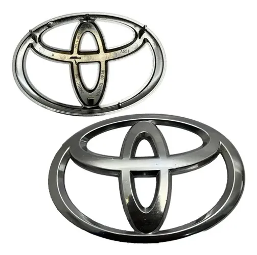 Emblema Grade Radiador Toyota Corolla 2015  *