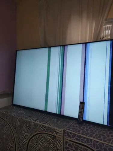 TV HQ 60 com tela com problema serve para tirar peças tbm