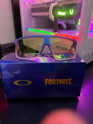 Oculos oakley fortinite novo