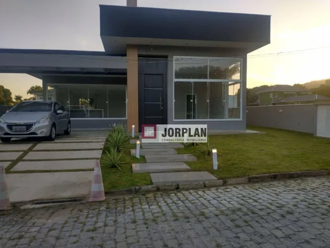 Casa com 3 dormitórios à venda, 130 m² por R$ 1.180.000 - Ubatiba - Maricá/RJ