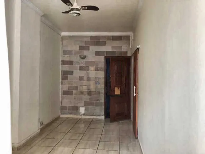 Padrão 1 quartos 34 m2 em Glória