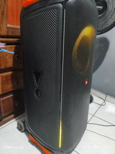 Vendo JBL 710 , que