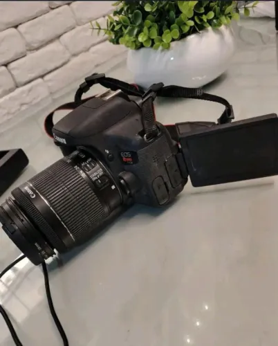 Câmera Fotográfica Canon T6i