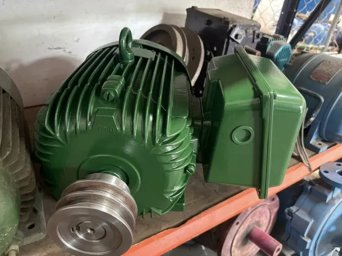 MOTOR ELÉTRICO BLINDADO WEG 7.5CV 4POLOS 220/440V MONOFÁSICO RURAL