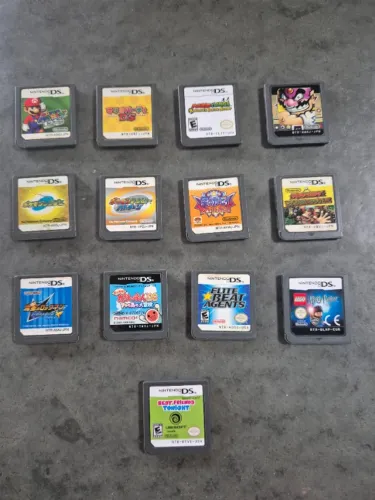 Lote com 13 Jogos de Nintendo DS