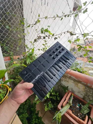 Akai Mpk Mini MK3 Special Edition - Preto -  Teclado Controlador MIDI