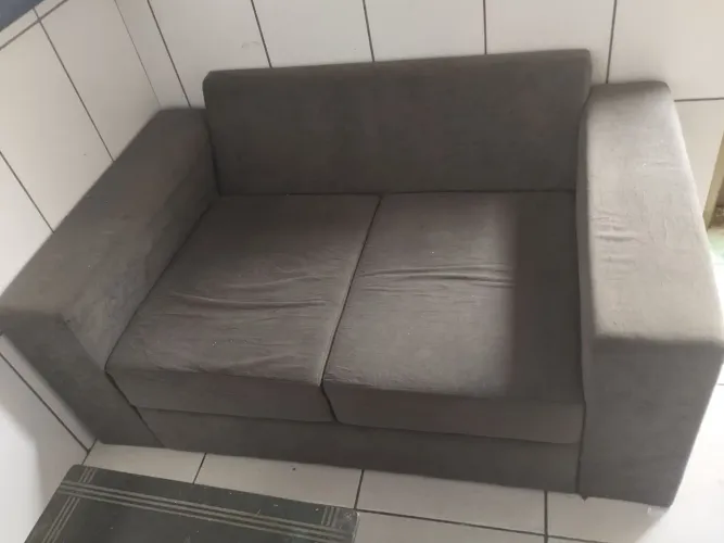 Vendo sofá dois lugares