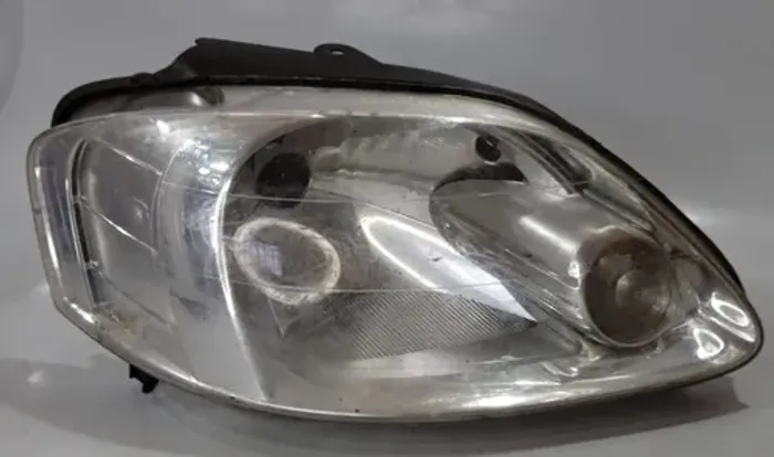 Farol Direito Spacefox Fox 2006 - 2011 / Avaria Direito/passageiro