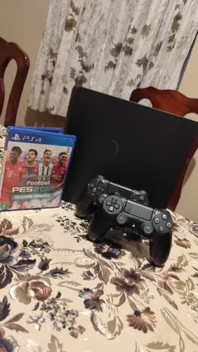 Ps4 + pes + 2 joystick