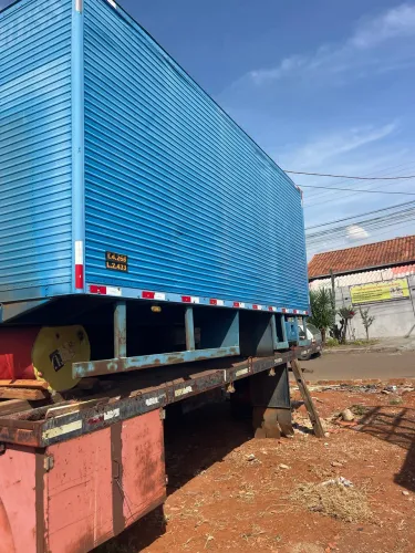 Bau pra caminhão