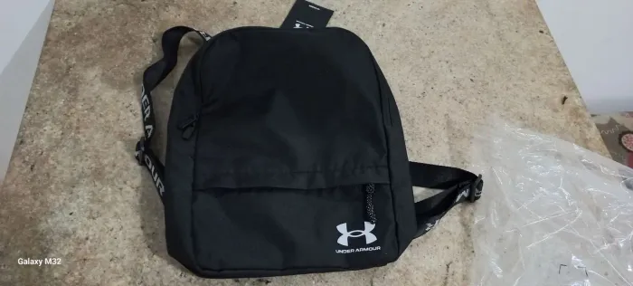 Mochila under armour unissex original. 