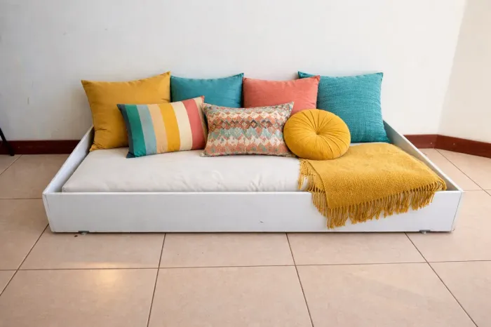VENDO  Cama auxiliar/sofá/montessori/montessoriana/baixa/infantil