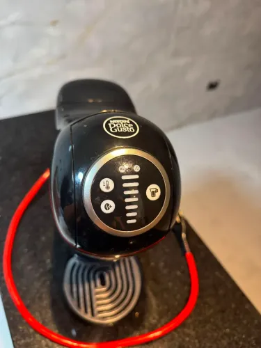 Cafeteira Nescafé/DOLCE GUSTO 110v