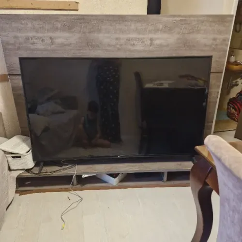 Tv pqra retirada de peças