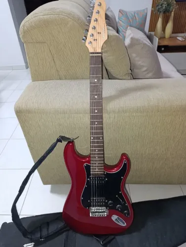 Guitarra Giannini g102