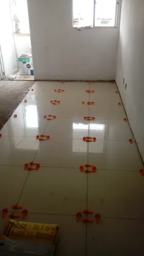 Porcelanato com nivelamento