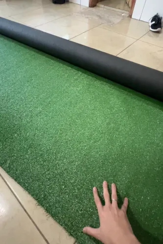 12 M2 GRAMA SINTÉTICA POUCO USADA