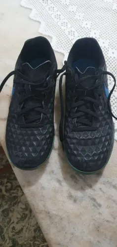 Chuteira Adidas nr 37