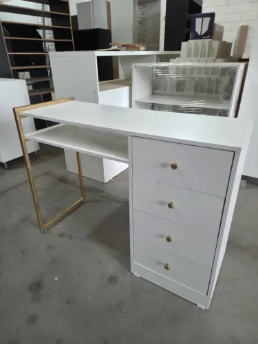 Mesa Multuso com 4 Gavetas | 110x75x40cm