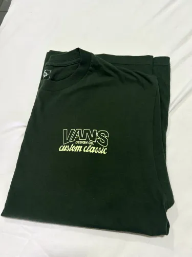 Camisa Vans 80$