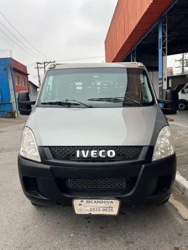 Iveco Daily Chassi 35s14 2P (e5) 2013