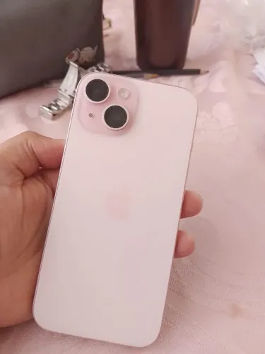 iPhone 15 rosa 