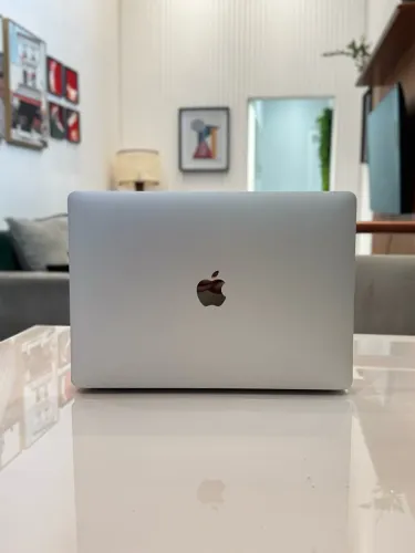 MacBook Air 13,3? M1 (2020)
