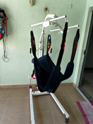 Guincho Hidráulico Manual para Transferência de Pacientes + Sling