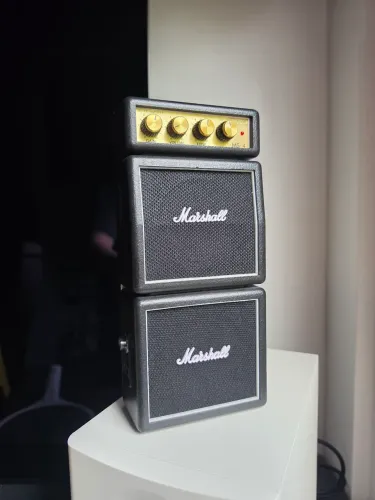 Mini amplificador Marshall MS-4 - micro stack