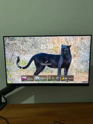 Monitor LG Ultragear 24? LED 180Hz com Suporte ELG F80N