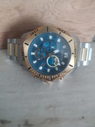Relógio invicta novo pra vende ou troca por algo do meu interesse, poucos dias de uso