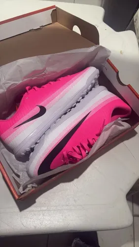 Chuteira Nike original TAM 41, 270$