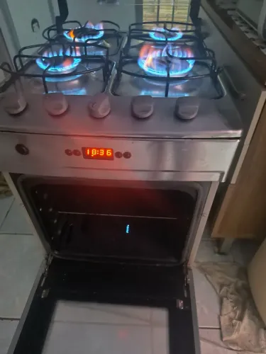 Fogão Brastemp 4 bocas automático funcionando perfeitamente. Não aceito oferta