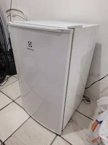 FRIGOBAR 122 LITROS ELETROLUX
