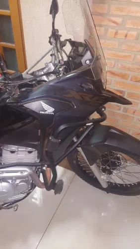 XRE 300,em estado de nova, freio ABS e assessorio