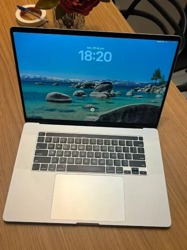 VENDO MACBOOK PRO 1 TERA DE MEMÓRIA