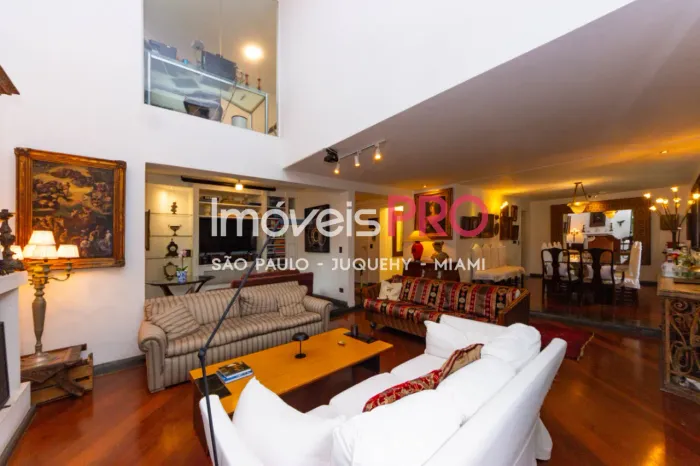 Duplex à venda no Campo Belo | 254 m² | 4 suítes | 4 vagas