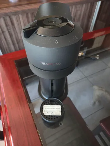 Oportunidade: Nespresso Vertuo Preta - Excelente Estado e Funcionando Perfeitamente