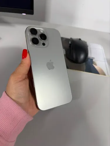 iphone 16 pro max (leia a descrição)