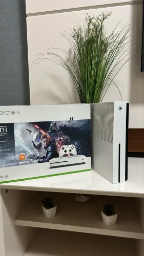 Xbox One S 1TB + Caixa Original | Impecável | Star Wars Edition | Oportunidade