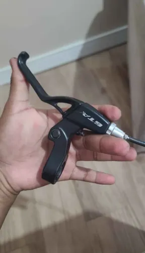 VENDO FREIO ADISCO ABSOLUTE E MAÇANETA 