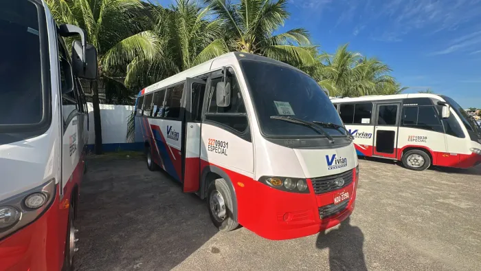 Vende dois micros ônibus Volare W8