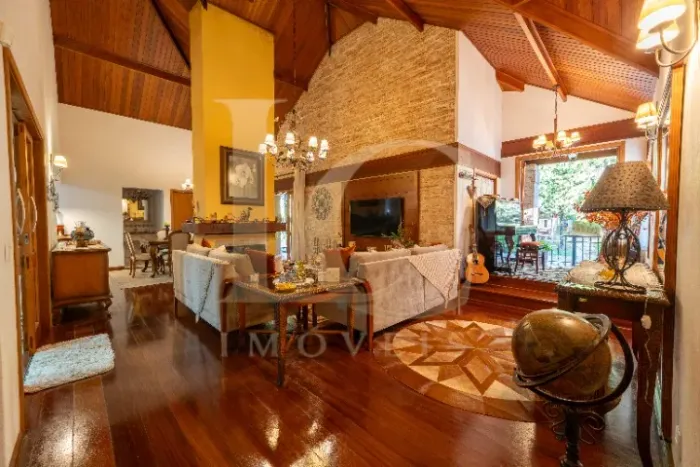 Residência Le Cadeau de Dieu | Casa de Alto Padrão à Venda em Monte Verde - MG.