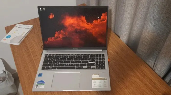 Notebook Asus Vivobook 16 X1605va Intel Core I7 1355u 8GB Ram 512gb SSD Tela 16? Ips
