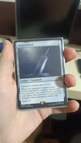 Buster Sword - Final Fantasy VII retirada em booster - Nova - Magic