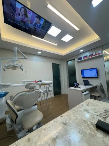 CLINICA ODONTOLÓGICA COMPLETA