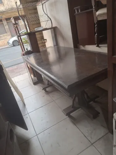 Mesa de jantar antiga sucupira